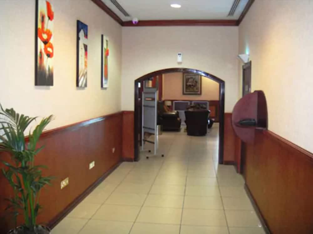L'Arabia Hotel Apartments Абу Даби Екстериор снимка